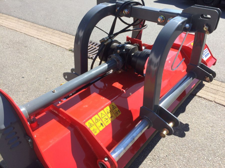 Schlegelmulcher AG 160cm Mulcher Front- und Heckanbau Mähwerk hydraulisch verschiebbar rot/anthrazit